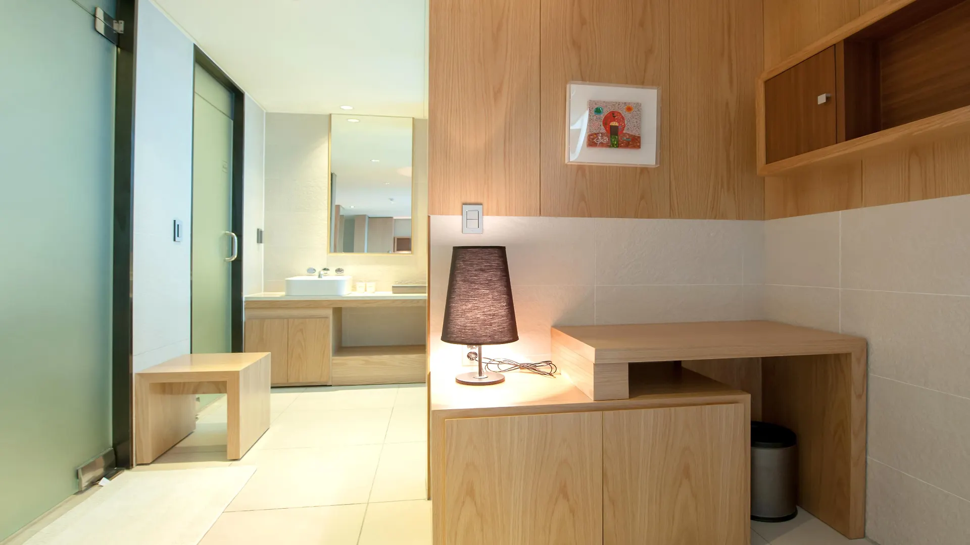 Rian Hotel Seoul 3*,